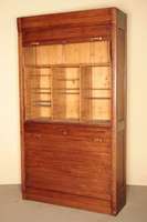 Archivschrank, deutsch, um 1910, mit Schieberollo, Eiche massiv, z.T. furniert, Korpus z.T. Weichholz, Innenleben mit reichen Ablagemöglichkeiten, ...