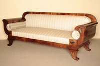 Sofa, deutsch, um 1900, Biedermeierstil, Korpus Weichholz, Mahagoni gespiegelt furniert verlegt, links und rechts Lehnen in Form von Füllhörnern, ...