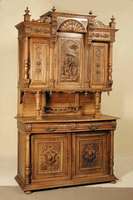 Vielzweckschrank, Frankreich/Belgien, um 1880/90, Eiche massiv, z.T. auf Rahmen gearbeitet, Zierleisten, freistehende Säulen, reiche Drechselarbeit, ...
