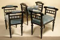 Drei Gondeln, England, um 1865/70, Edelhölzer, schwarz gelackt, z.T. glänzend poliert, Balustrade mit Drechselarbeiten und Perlmutteinlagen, ...