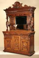Prunkvoller Buffetschrank mit Spiegelaufsatz, Frankreich, um 1870, Eiche massiv, Unterteil mit aufwendigen Schnitzereien, Türfüllungen mit ...