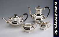 4-teiliges Kaffee- und Teeservice, England, Sheffield 1945-1947, 925er Silber, Meistermarke ES & Co., typ. englischer Stil, in sich mehrfach ...