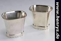 Becherpaar, Dänemark, Kolding 1952/53, 925er Silber, strenge Form, Meistermarke Hans Hansen, massive Ausführung, zus. ca. 190 g, H ca. 6 cm