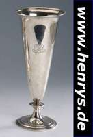 Große Vase, TIFFANY & CO., um 1910, 925er Silber, ligiertes Bes.-Monogr., H ca. 25.5 cm, ca. 460 g