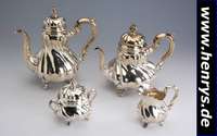 Kaffee-/Teeset, 925er Silber, deutsch 30er Jahre, Meistermarke Wilhelm Binder/Schwäbisch Gmünd, best. aus: Kaffee- und Teekanne, H. ca. 27 bzw. 23 ...