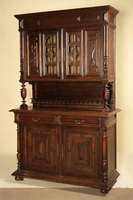 Aufsatzbuffet, Frankreich, um 1900, Henry Deux, Eiche massiv, Fußleiste stark profiliert, Lisenen mit gedrechselten Vollsäulen, Türfüllungen mit ...