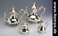 Kaffee- und Teeservice, deutsch um 1890/1900, 925er Silber, best. aus: Kaffee- und Teekanne (Griff mit Dämmringen, Deckel mit Scharnier, H. ca. 26 ...