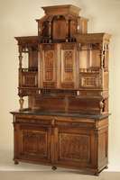 Vielzweckschrank, wohl Österreich, um 1870/80, Korpus Eiche u. WH, Eichefurnier, Balustrade reich gegliedert mit integrierten Schubladen, Fächern ...