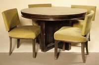 Ausziehtisch, Frankreich, um 1935, reines ArtDeco, Korpus Hartholz, Makasarfurnier von hoher Qualität gespiegelt verlegt, Fußteil wuchtig, ...