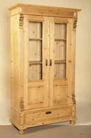Wäscheschrank, deutsch, um 1890, WH, Front auf Rahmen gearbeitet, integrierte Schubladen,drei Einlegeböden, Lisenen 3-fach gerillt, aufgesetzte ...