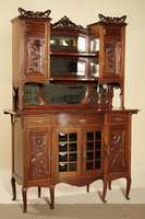 Vielzweckschrank, England, um 1900/05, Korpus HH/WH, Mahagonifurnier, Mahagoni massiv, z.T. auf Rahmen gearbeitet, mit abstrakt floralen ...