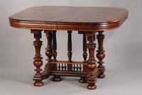 Ausziehtisch, Frankreich, um 1880, Nußbaum, Mittelfuß m. 6 gedrechselten Säulen, o. Einlegeböden, ca.74x102x112cm