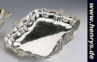 Anbietschale, Amerika, 925er Silber, barockisierende Form, Kordelverzierung, stilisierter Muscheldekor, ca. 4 x 33 x 35 cm,ca. 645 g