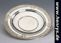 Anbietteller, Amerika, Wallace, 925er Silber, Rand mit Durchbrucharbeit und Weintrauben- dekor, Perlleistenverzierung, D ca. 27 cm, min. verbeult, ...