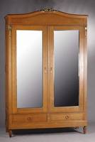 Spiegelschrank, Frankreich, um 1890, Korpus Eiche massiv bzw. Eichefurnier gesp. verlegt, Bandintasien in Rosenholz, kompl. auf Rahmen gearbeitet, ...