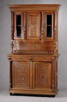 Aufsatz/Vielzweckschrank, Niederlande/Belgien,um 1890/1900, Eiche massiv, Korpus auf Rahmen gearbeitet, Inlets m. reichen Flachschnitzereien a.d. ...