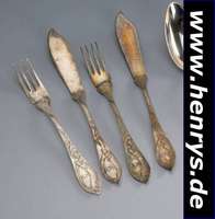 Fischbesteck für 6 Personen, um 1900, reiner Jugendstil, 60er Auflage, beids. reich verziert mit Fischen und Pflanzen, best. aus: 6 Messer und 6 ...