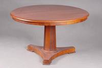 Clubtisch, Fußteil um 1820/30, Kirschbaumfurnier, Säule 8-eckige, Platte aus der Zeit, Deckplatte neu furniert, Fuß alt belassen, bestoßen, ...