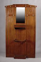 Garderobe, deutsch, um 1905, Rahmen Eiche massiv, Innenfläche WH, Eichefurnier doppelt gesp. verlegt, Handschuhfach, facett. Spiegelglas, 10 Haken, ...