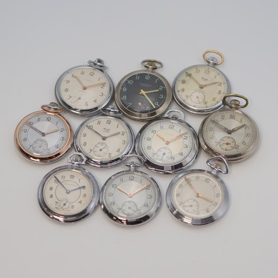 Konvolut: 10 Taschenuhren, Deutschland 1960er Jahre, meist Kienzle mit Stiftenankerwerken, Metallgeh. und Blätter, versch. Designs, teils nicht ...