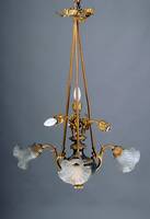 Deckenlampe, England, um 1900, Empirestil, grün patiniert, florale Fassung, 7 Brennstellen, Glasschirme in floralem Dekor, Elektr.nicht gepr., ...