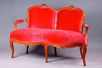 Doppelte Bergere, Frankreich bzw. süddeutsch, um 1750-60, massiv Nussbaum, in sich vielfach geschweift, Rahmen gewulstet und gerieft, Abschlüsse ...