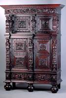 Sakristeischrank, Niederlande, um 1880, Eiche massiv, auf balusterförmigen Kugelfüßen, 2-schübig, Front m. Rocaillen u. Blumenschnitzereien, ...