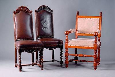 4 Stühle, Niederlande, um 1900, Frühbarockstil, Eiche massiv, Beine verschränkt, reiche Drechselarbeit, Akanthusblatt u. Rocaillenverz., ...