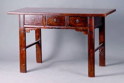 Ahnentisch, China, nach 1900, WH/HH, 3 -schübig, Stecktechnik, sparsame lineare Verz., st. Gebr.-Sp., selten, ca. 87x139x69 cm