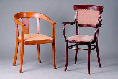 Stuhlsessel, Thonet, Wien, um 1900, Bugholz auf Mahagoni gebeizt, Polsterung sek., Nagelverz., teilrest., st. Gebr.-Sp., Reste des Thonetstempels ...