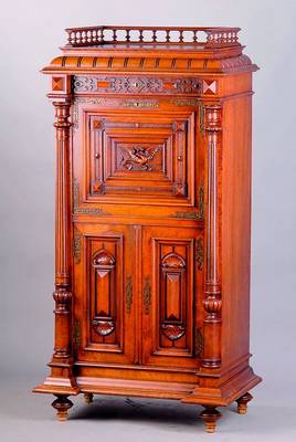 Damenklappsekretär, Frankreich, wohl Dijon, um 1880/90, Korpus WH/HH, Nußbaumfurnier, Front auf Rahmen gearb., aufgelegte Schnitzereien im ...