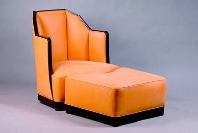 Armlehnsessel u. Hocker, Art-Deco, um 1925/ 30, Palisanderfurnier, Rücken 5-fach facett., Lederbezüge v.hoher Qualität, diese paspeliert wohl ...