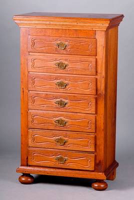 Chiffonier, deutsch, aus alten Teilen, 7 Schubladen, Eiche massiv, Barock, sparsame Schnitzereien, Gebr.-Sp., ca. 110x64x38 cm