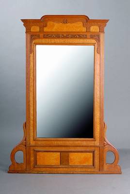 Spiegel, Jugendstil, Eiche und Bergahorn, florale Flachschnitzerei, typischer Jugendstil, Leistenteile ersetzt, facettiertesSpiegelglas, Spiegelfolie ...