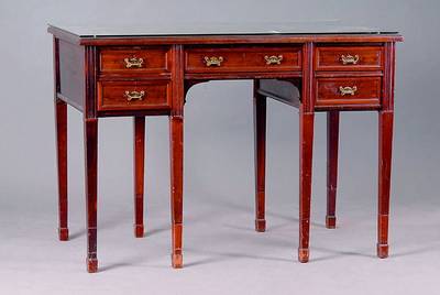 Schreibtisch, England, um 1900, Palisander, mit Glasplatte, 5 Schubladen, Platte m. grünerLedereinlage, diese goldfarben ausgerieben, Beine teils ...