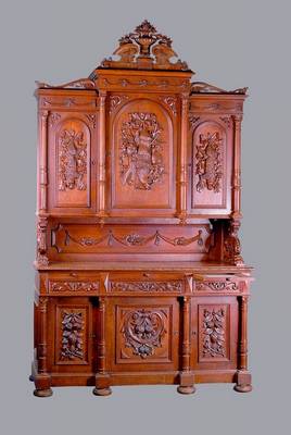 Jagdbuffet, deutsch, um 1890, Historismus, Eiche massiv, Unterteil 3-türig, 3-schübig, 3 Ausziehbretter m. weißer Marmoreinlage, Oberteil ...