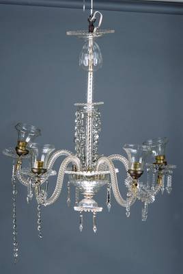Deckenlüster, Murnano, um 1910/20, mundgeblasenes Glas, fünf gedrehte Glasarme und Mittelsäule, Prismengehänge nicht mehr komplett, eine sog. ...