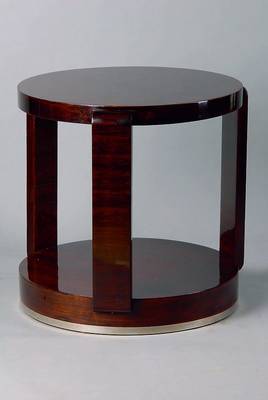Art-Deko-Tisch, Frankreich, um 1930/35, abgerundete Beine, Fußabschluss verchromt, l. Gebr.-Sp., H. ca. 62 cm, D. ca. 60 cm ausgesuchtes Makkasarholz