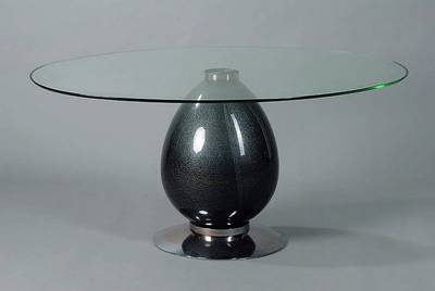 Couchtisch, Murano, 70/80er Jahre, Kristallglasfuß mit mit grauen und weißen Ein-schmelzungen, ovale Platte, elegant, ca. 52 x 110 x 78 cm