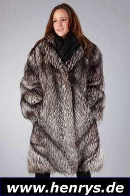 Silberfuchs-Kurzmantel, Gr. ca. 40-44, weite Ärmel, weiter Schnitt, Rückenlänge ca. 100 cm, Label Barili Milano, gekauft ca. 2005/2006 für EUR ...
