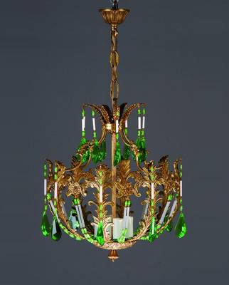 Kompakte Deckenlampe in Halbkugelform, Spanien, um 1925-30, massive Messing- Montur aus Blattwer in Palmwedelstruktur, 4-flammig, bestückt mit ...