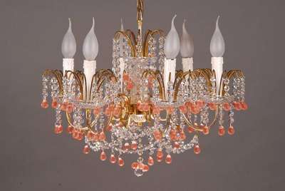 Kronleuchter, um 1940, Messingmontierung, zentrale kugelförmige Glasschäftung, feiner Kristallbehang, verzierter Deckenabschluss an Zierkette, 6 ...