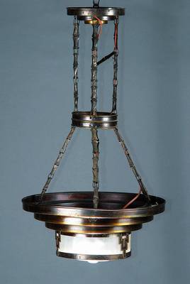 Deckenlampe, deutsch, um 1910, Metall bronzefarben patiniert, optisch geblasener und mattierter Glaseinsatz, eine Brennstelle, Elektr. nicht ...