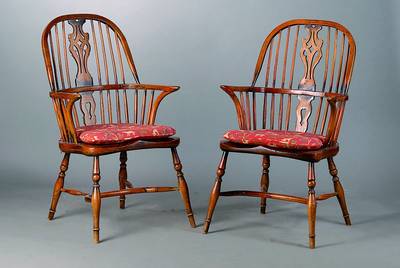 3 sog. Schiffsstühle, England, um 1900/20, Eiche, reich verstrebt, Gebr.-Sp., ca. 100x59x46 cm, Sh. 45 cm