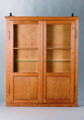 Hängevitrine, um 1900, Eiche, 2-türig, teilverglast, 3 Glaseinlegebretter, ohne Schlüssel,Alterssch., ca. 152x123x17 cm