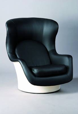 Designersessel, um 1960, Kunststoffkorpus cremefarben, schwarze Lederbezüge, ausgefallenes Design, ca. 92x78x92 cm, Sh. 39 cm
