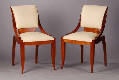 8 Stühle, Art-Deco, um 1920, reines Art-Deco im Pariser Stil, Nußbaum, ausgewogen und elegant in der Form, hochwertige Verarbeitung,Lederbezüge in ...