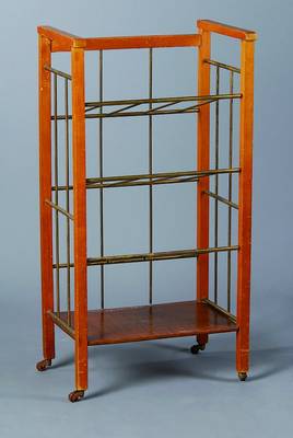 Zeitungsständer, Wien, um 1904-1906, Eiche, reiche Messingverstrebung, st. Gebr.-Sp., 87x45x28 cm