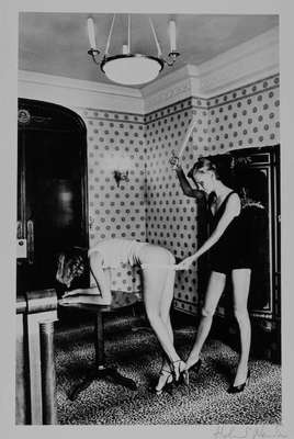 Helmut Newton, 1920 Berlin-2004 Los Angeles,s/w Fotografie, unten rechts handsigniert, ca.40,5x27,5 cm