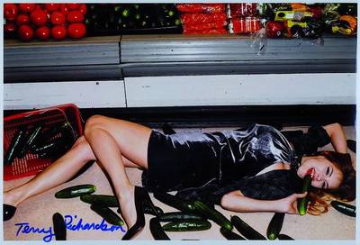 Terry Richardson, geb. 1965 New York, Farbfotografie, links unten handsigniert, ca. 21 x 30,5 cm